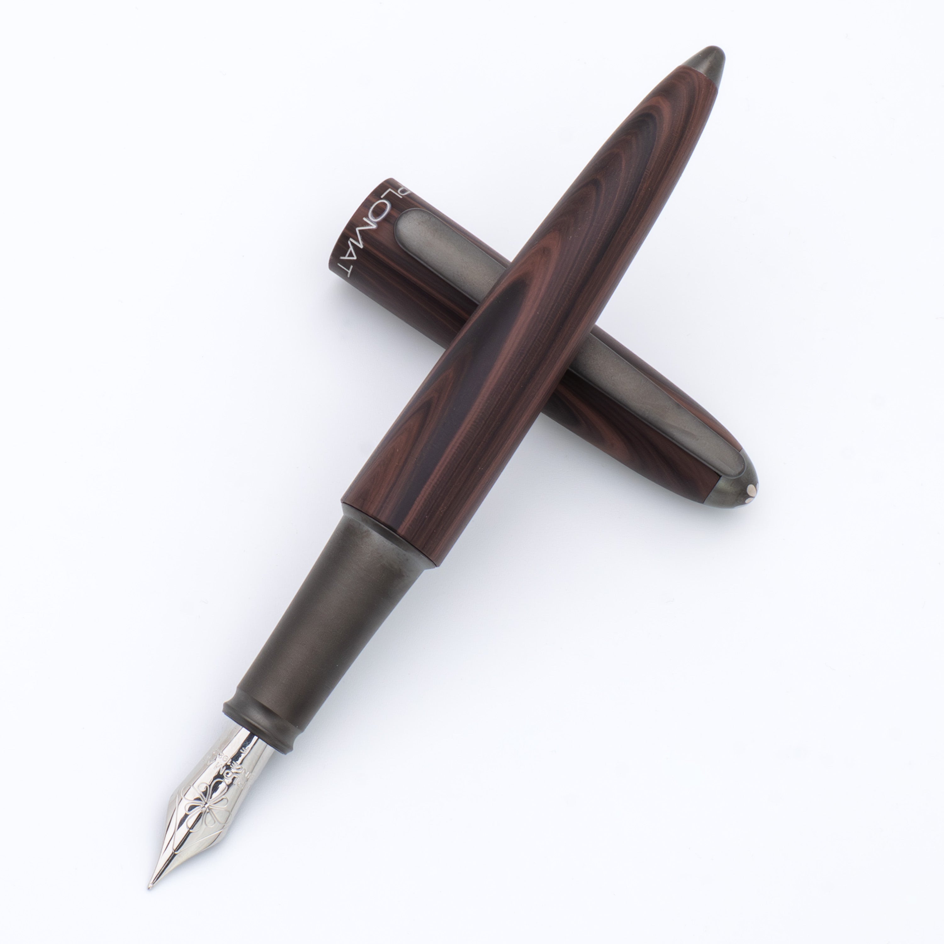 Diplomat Aero Black Forest Fountain Pen