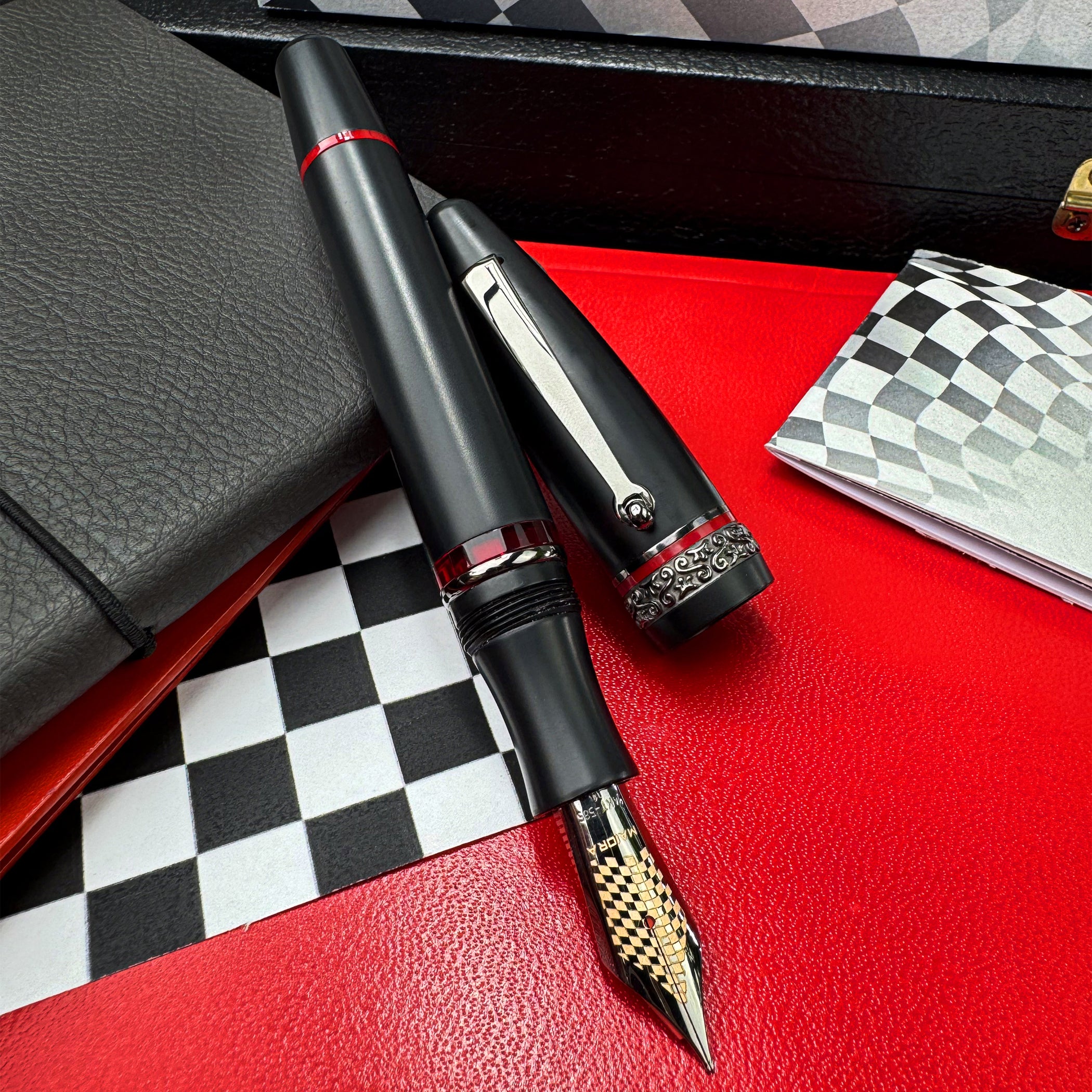 Maiora Ogiva Racing Fountain Pen 14KT Nib