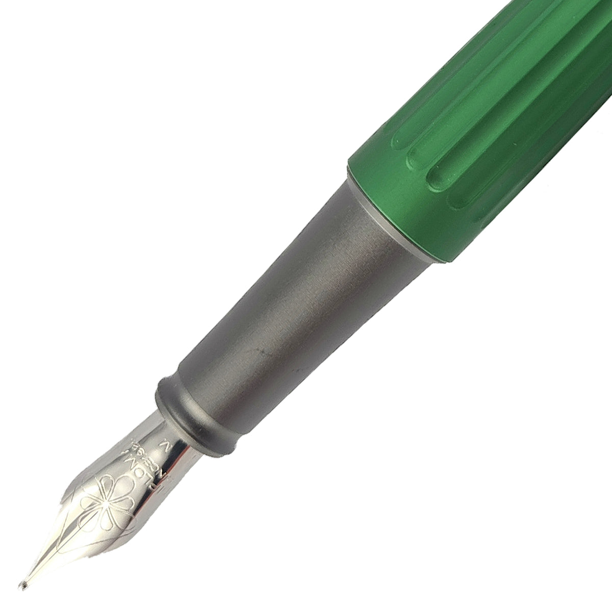 Diplomat Aero Green Fountain Pen