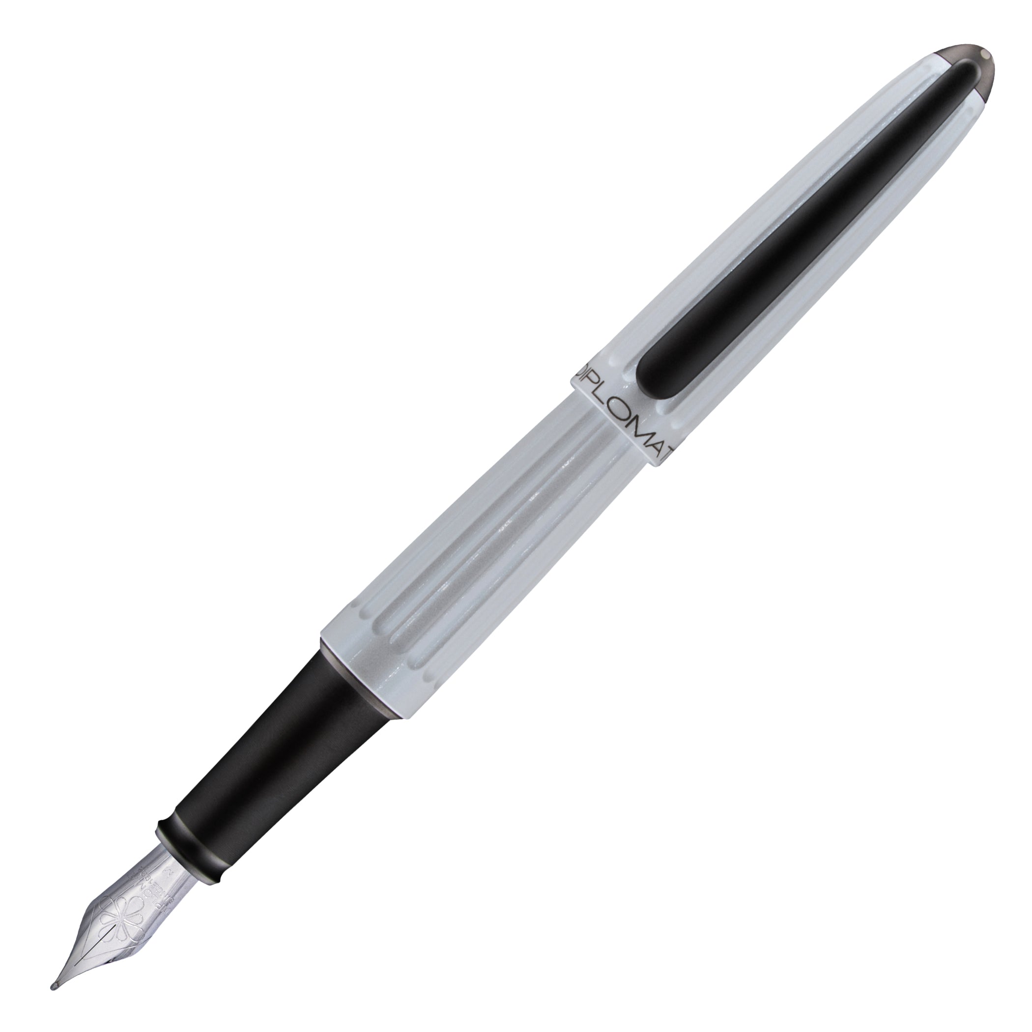 Diplomat Aero Lacquered White Fountain Pen