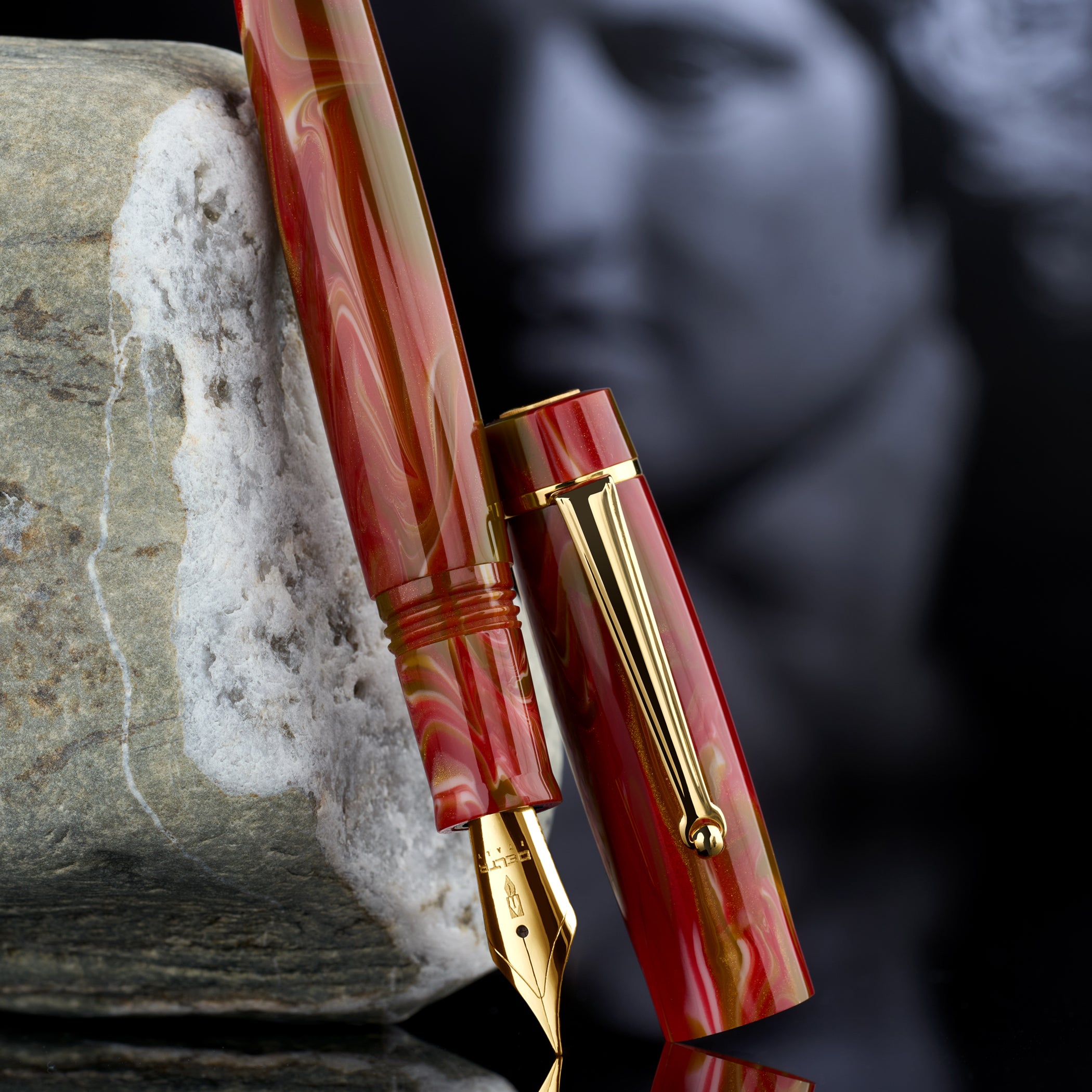 Delta Signs of The Time Classic Art Fountain Pen