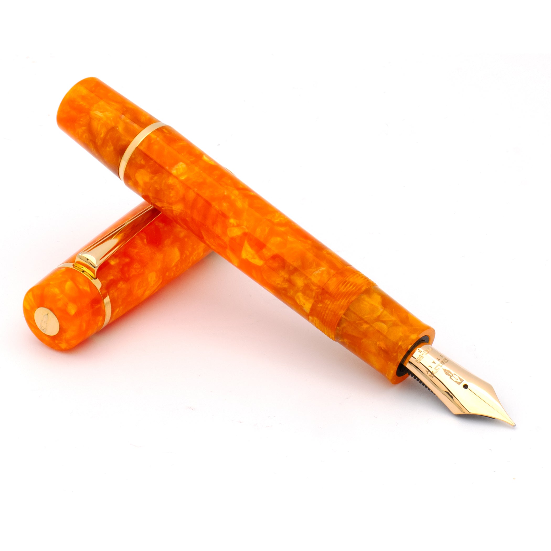 Delta DV Original Oro Oversize Fountain Pen Vermell Trim 14KT Nib