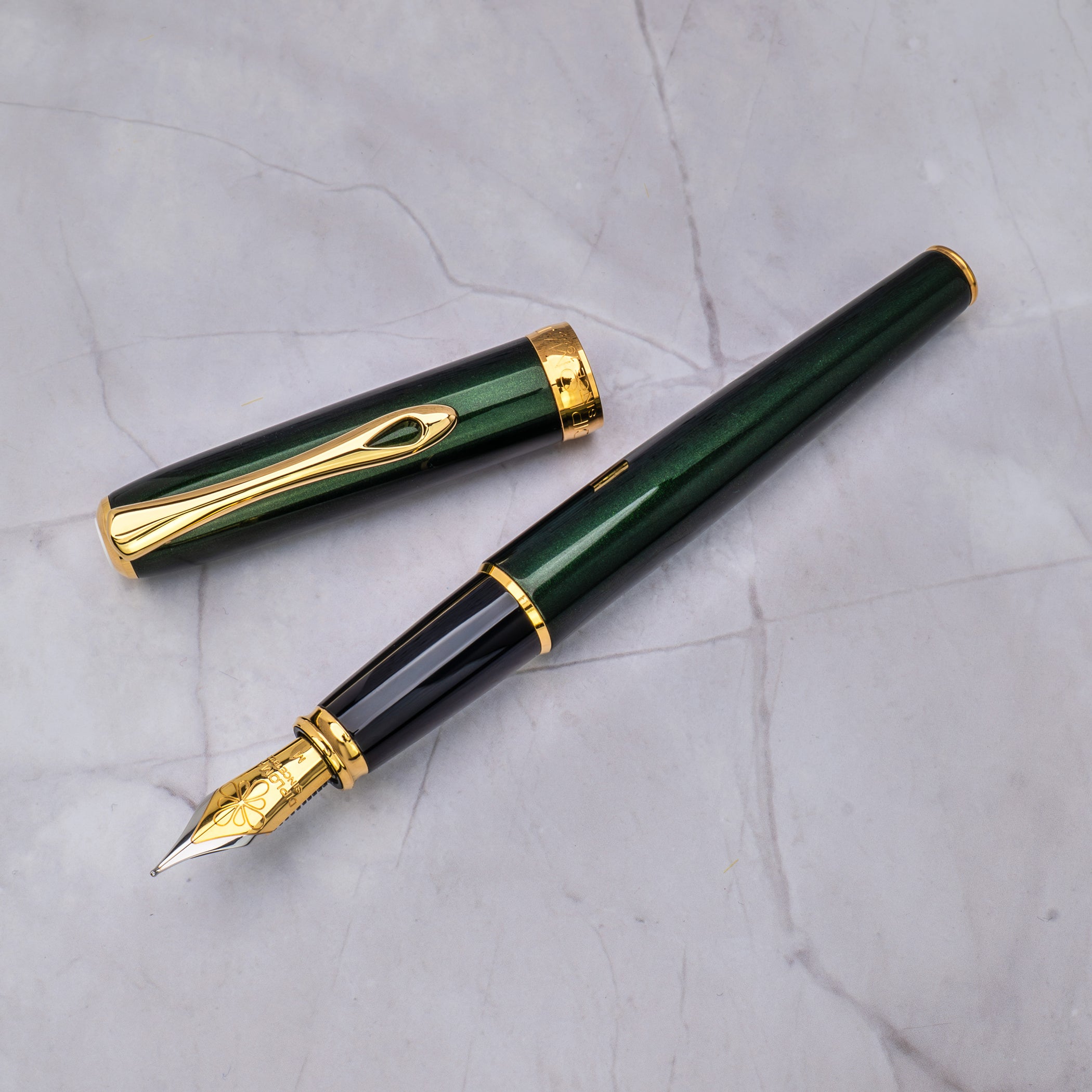 Diplomat Excellence A2 Evergreen with Gold Trim Fountain Pen