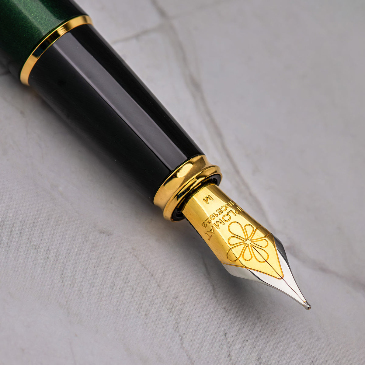 Diplomat Excellence A2 Evergreen with Gold Trim Fountain Pen