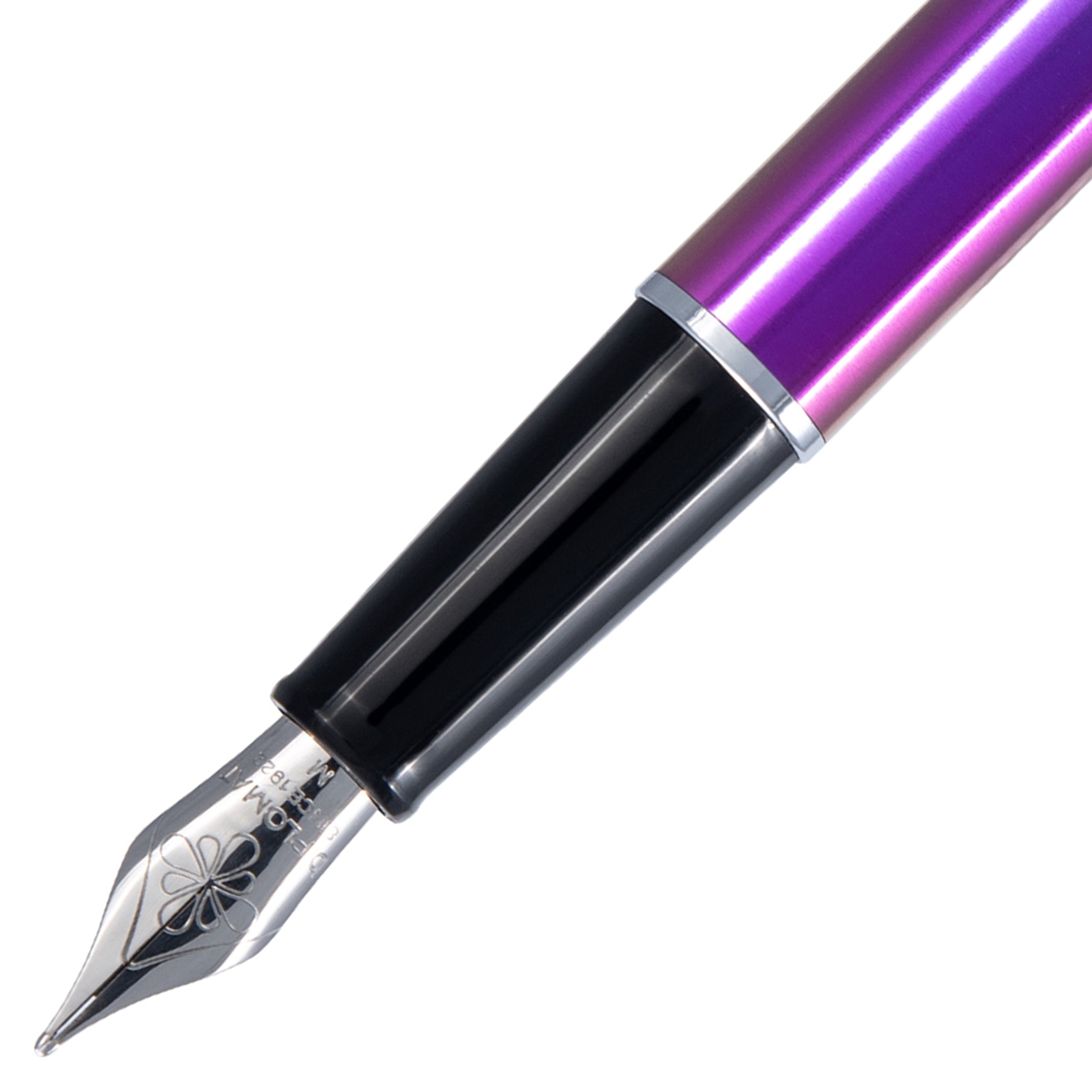 Diplomat Traveller Funky Fuchsia Fountain Pen