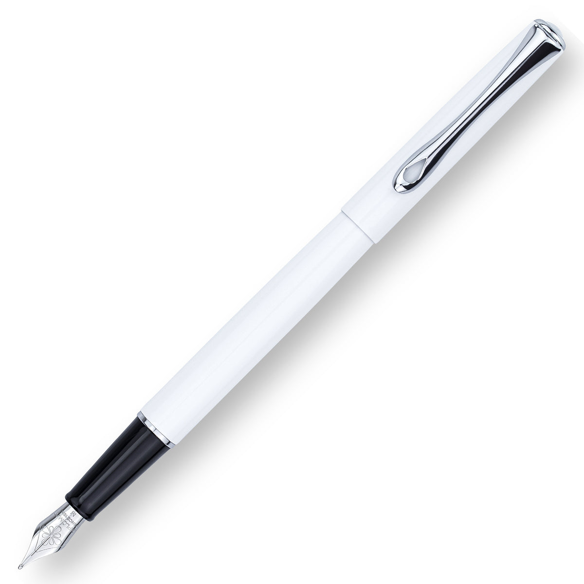 Diplomat Traveller Snow White Fountain Pen