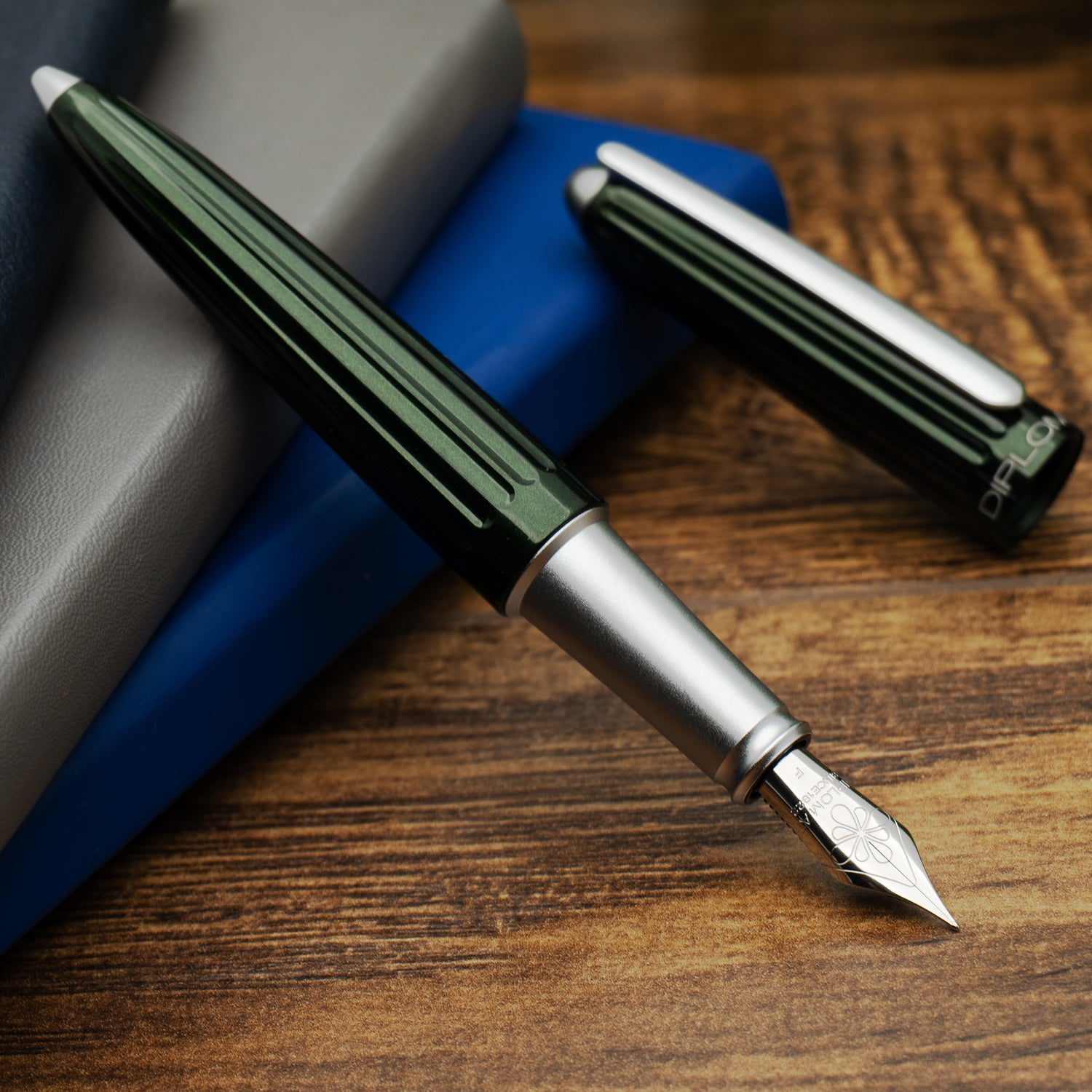 Diplomat Aero Evergreen Fountain Pen
