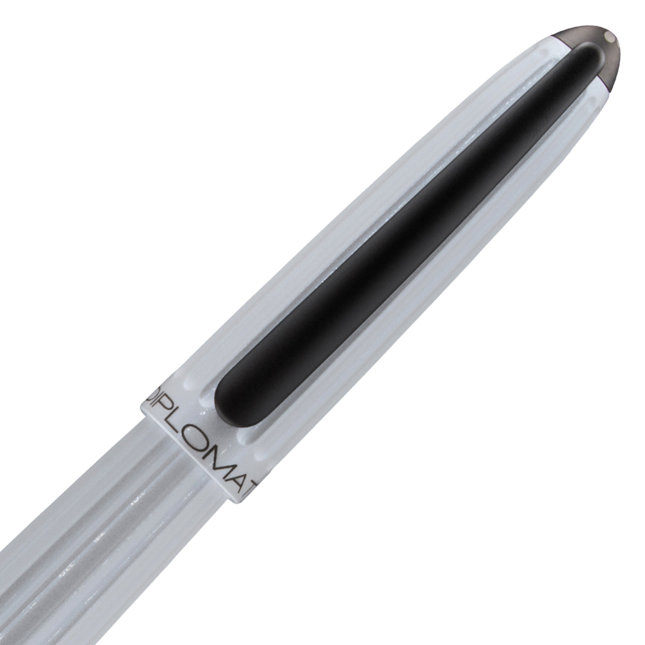 Diplomat Aero Lacquered White Fountain Pen