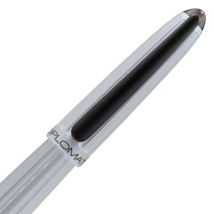 Diplomat Aero Lacquered White Fountain Pen