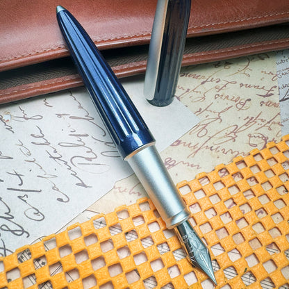 Diplomat Aero Midnight Blue Fountain Pen