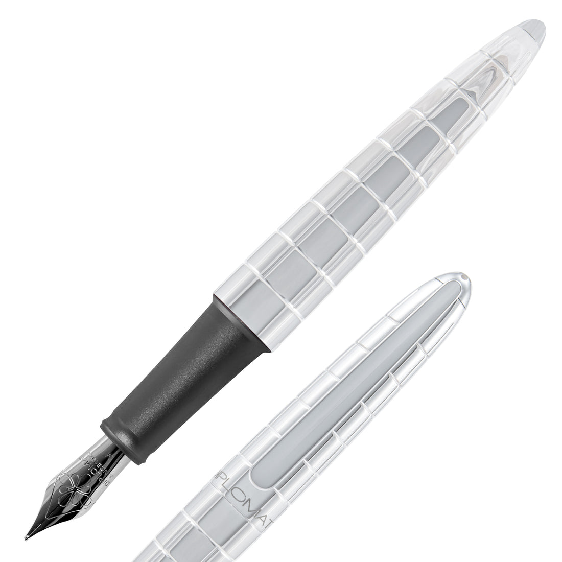 Diplomat Aero Rhomb Chrome Fountain Pen