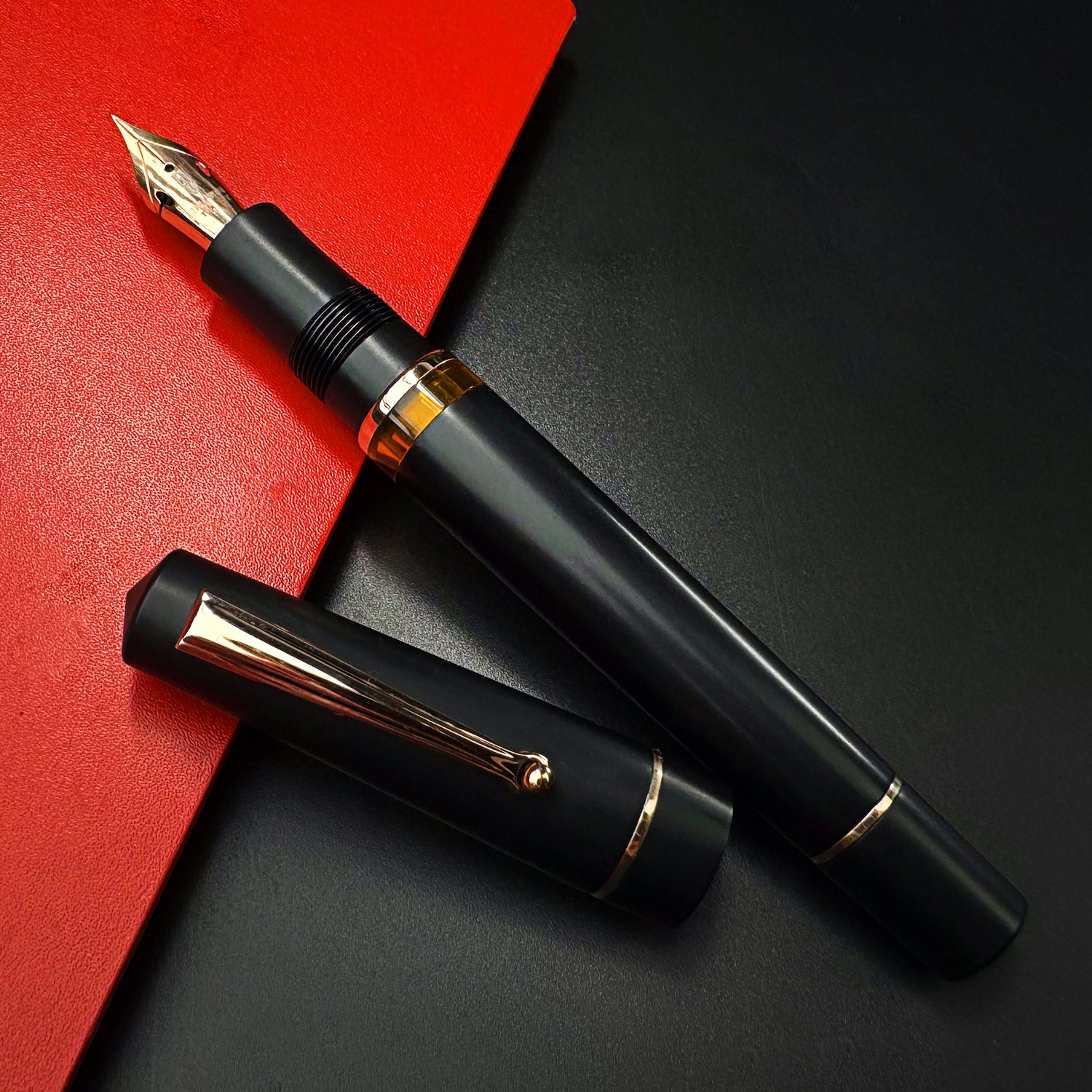 Delta Duna Matte Black Rosegold Trim Fountain Pen
