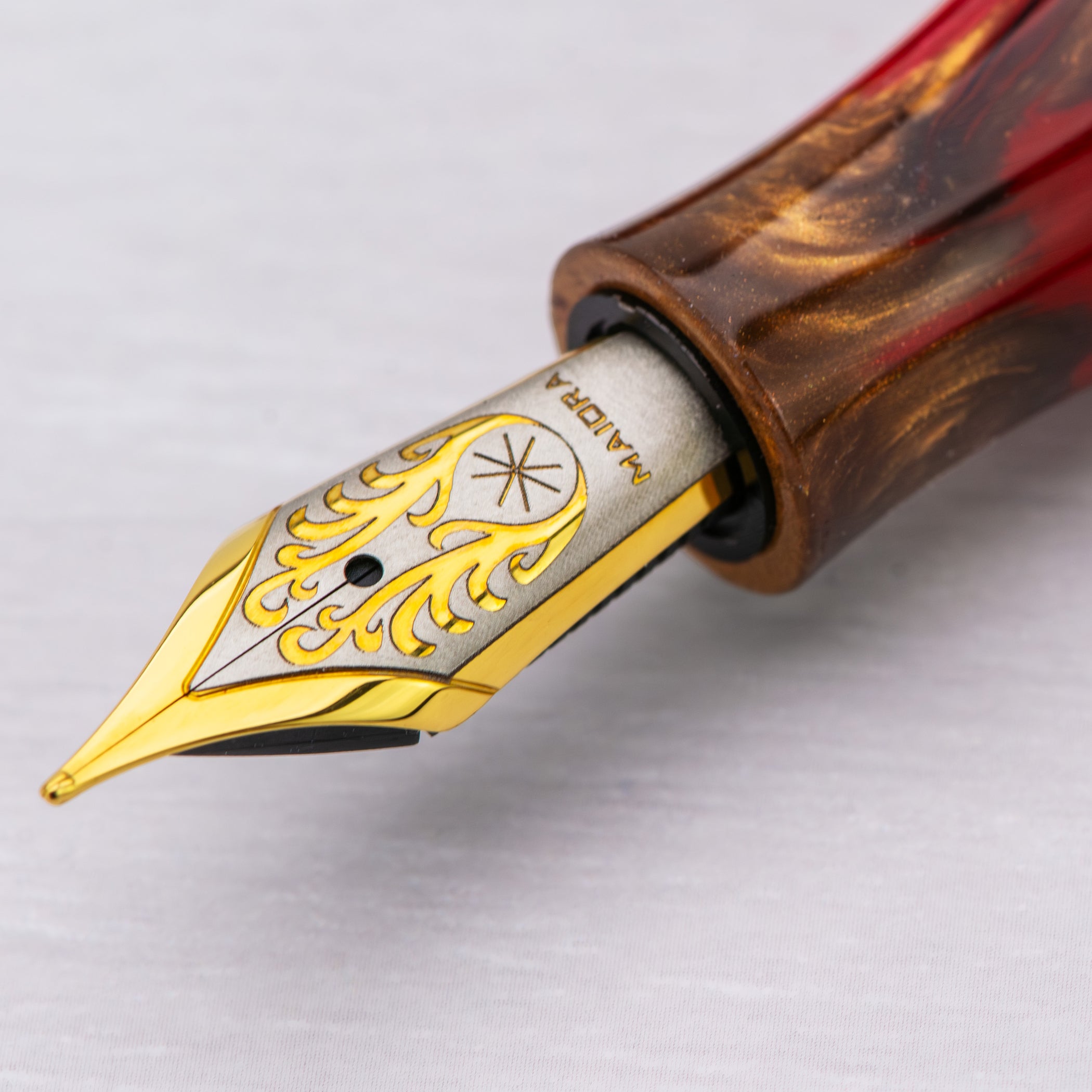 Maiora Ultra Ogiva Golden Rule Fountain Pen