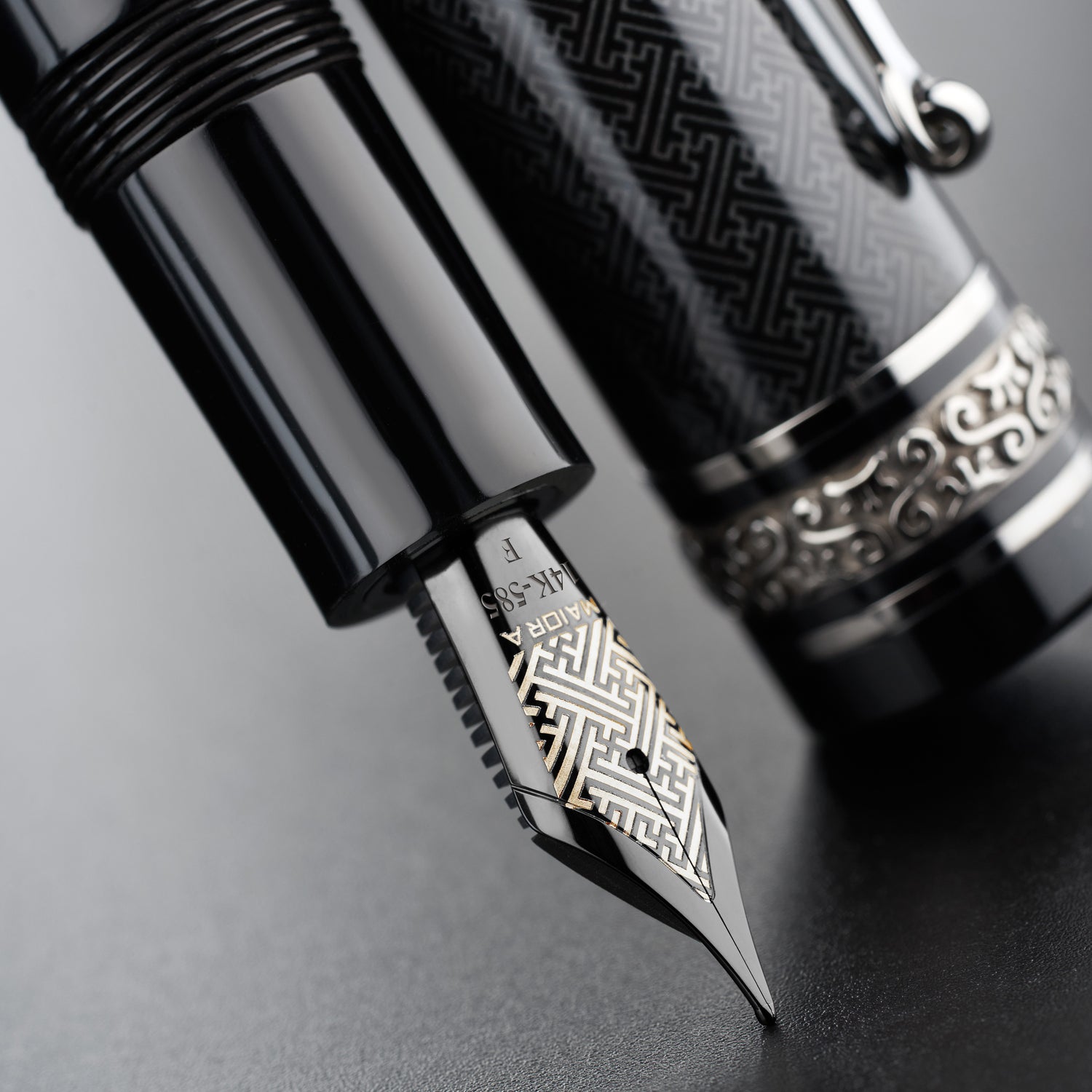 Maiora Dedalo L.E. 188 Fountain Pen 14KT Nib