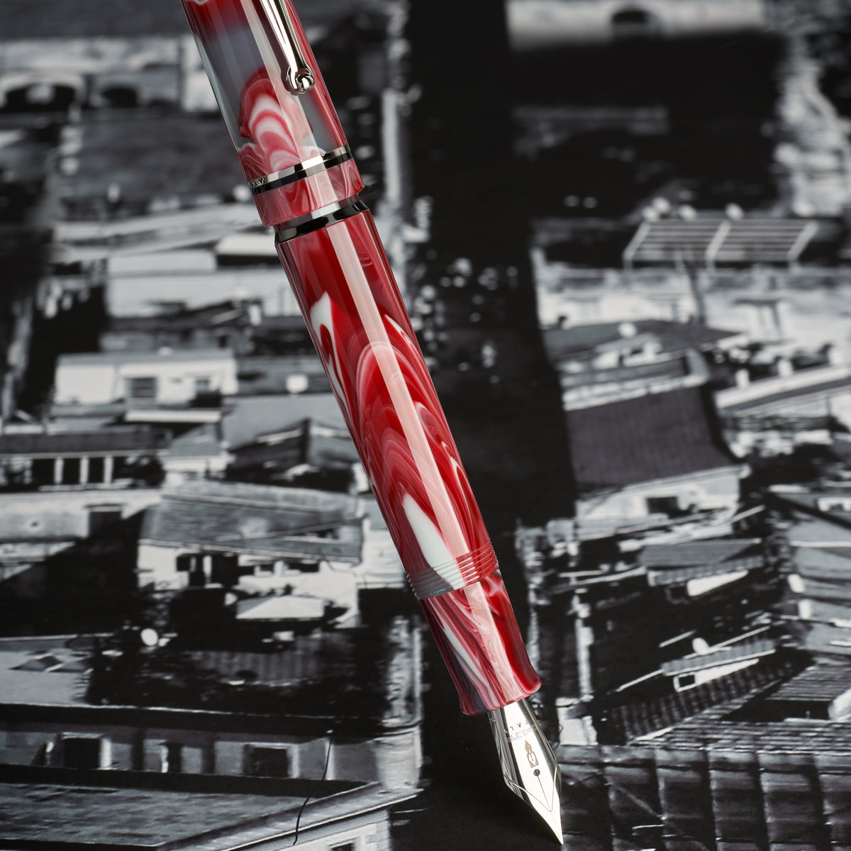 Delta Spaccanapoli Fountain Pen Ruffo(Pink Swirl)