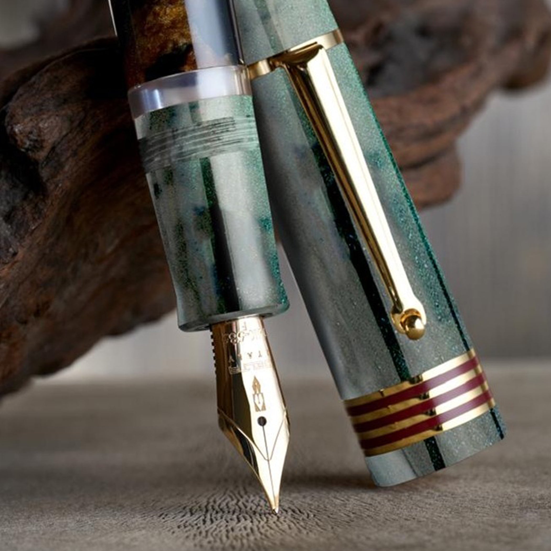 Delta Winter Stone LE GT Fountain pen
